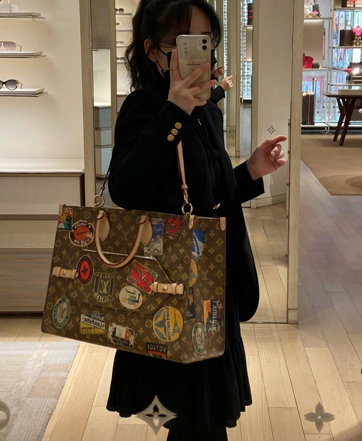 Louis Vuitton Shopping Bags